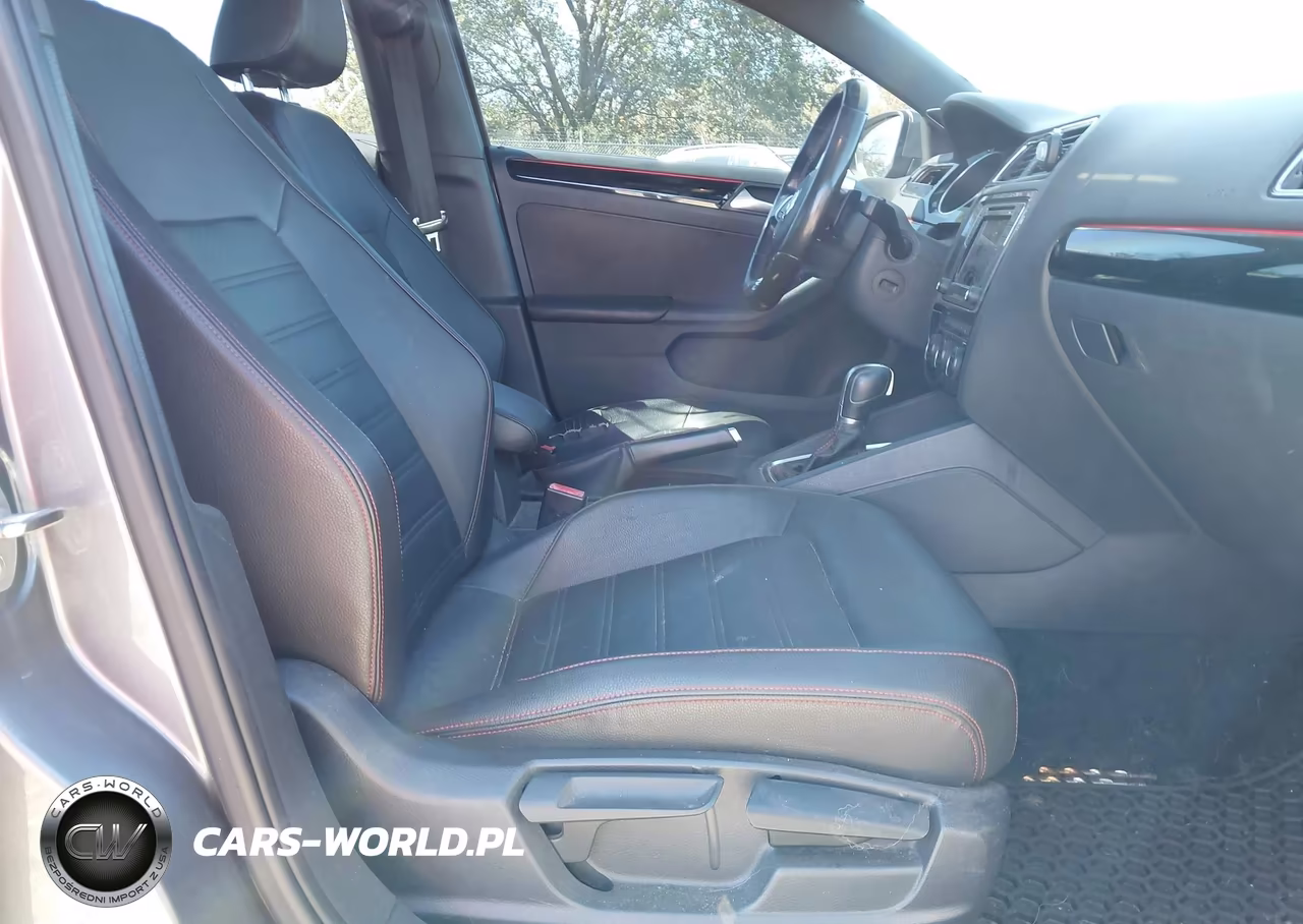 2017 Volkswagen Jetta Gli VIN:3VW4T7AJXHM301812 - 5