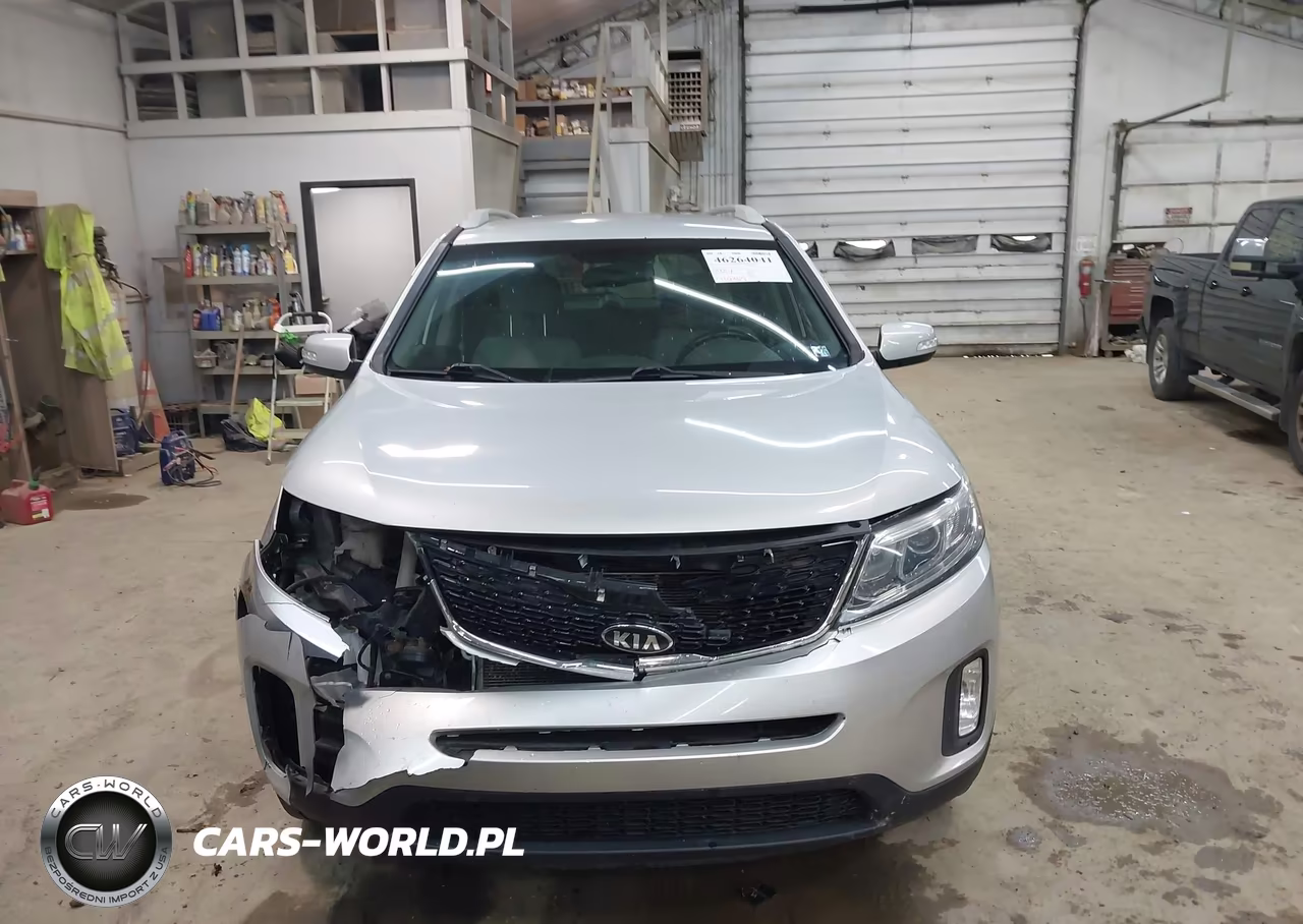 2015 Kia Sorento Lx VIN:5XYKTCA61FG600758 - 12