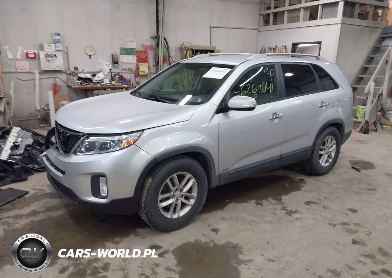 2015 Kia Sorento Lx VIN:5XYKTCA61FG600758 - 2