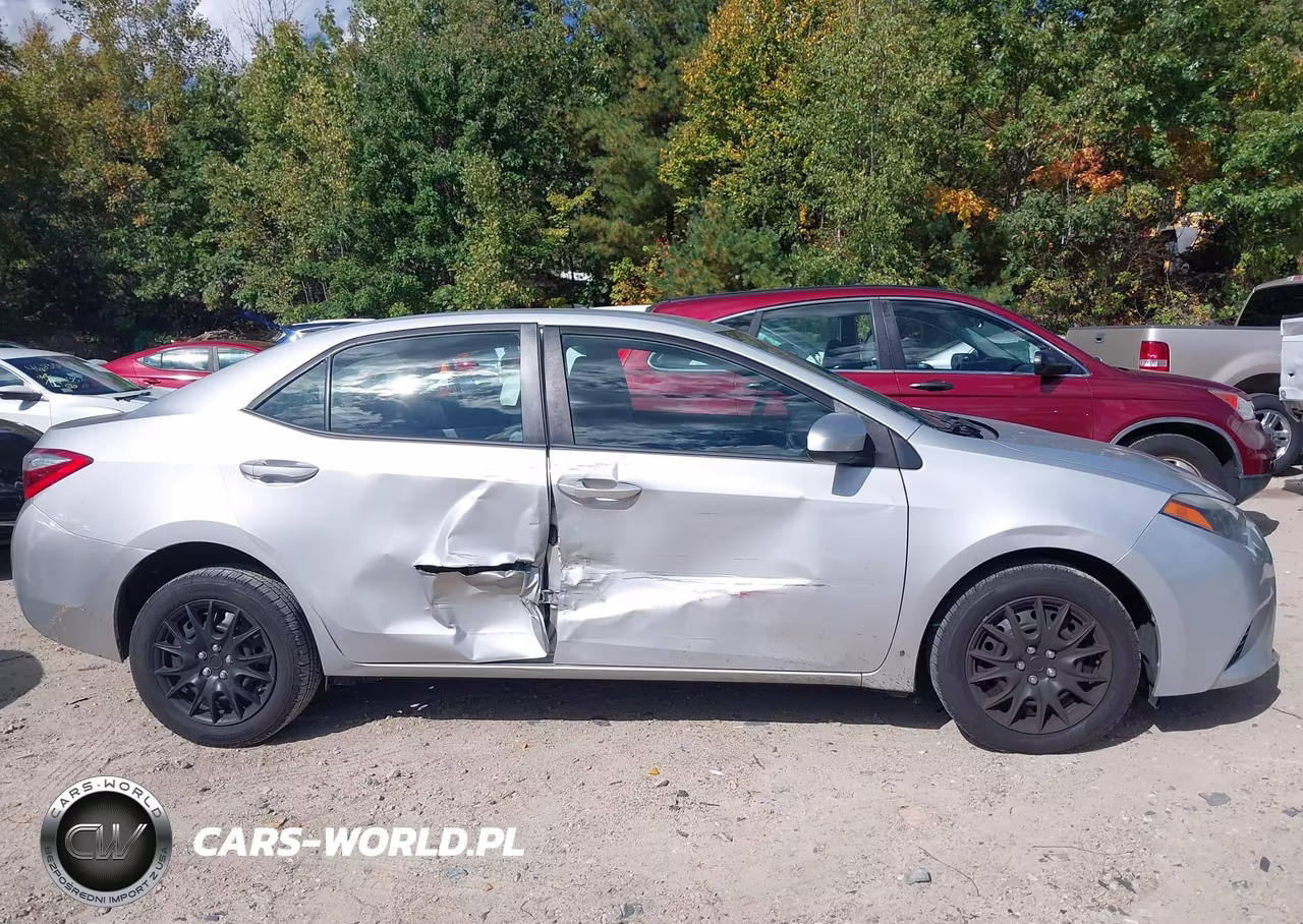 2015 Toyota Corolla Le VIN:2T1BURHE0FC444897 - 13