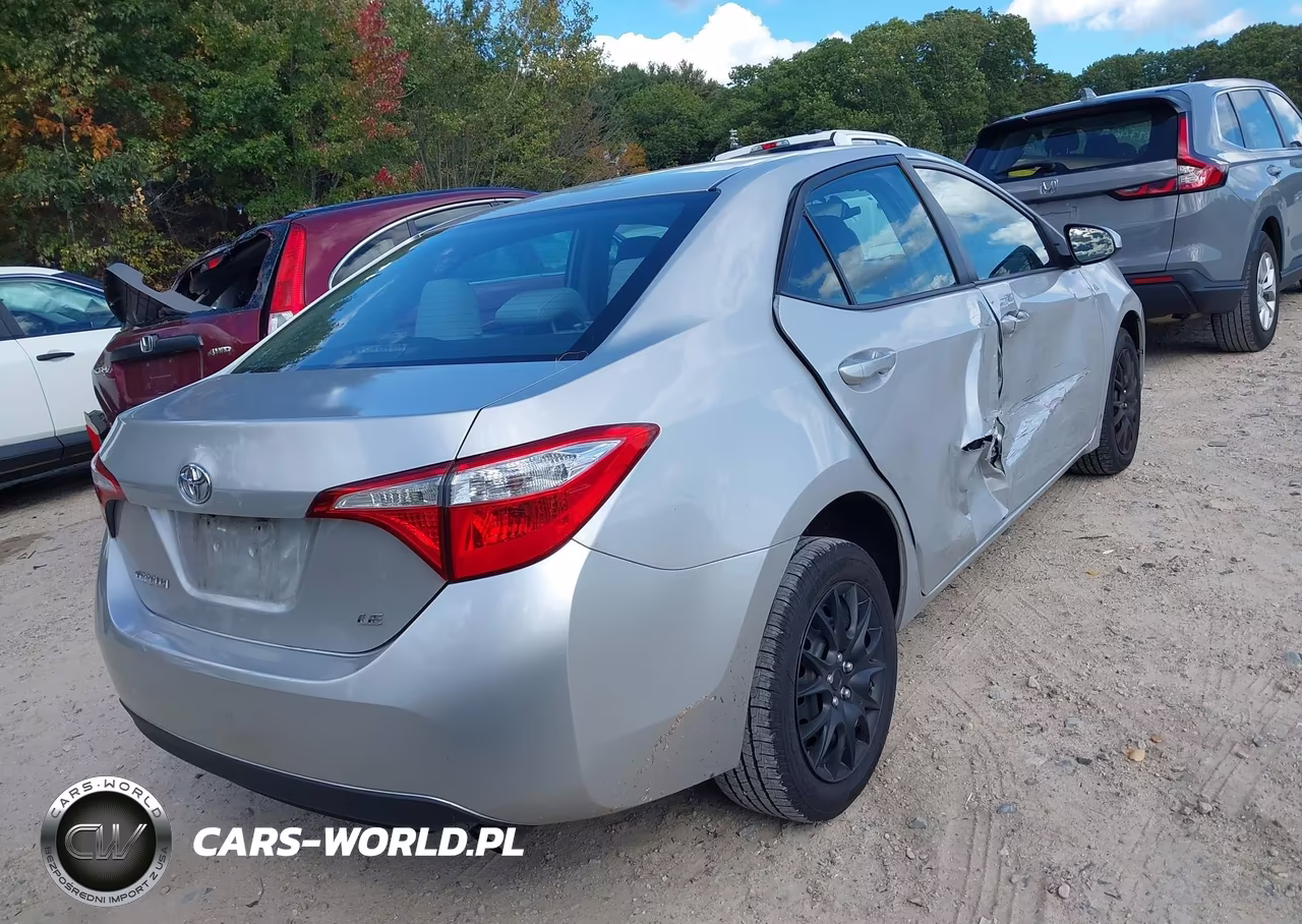 2015 Toyota Corolla Le VIN:2T1BURHE0FC444897 - 4