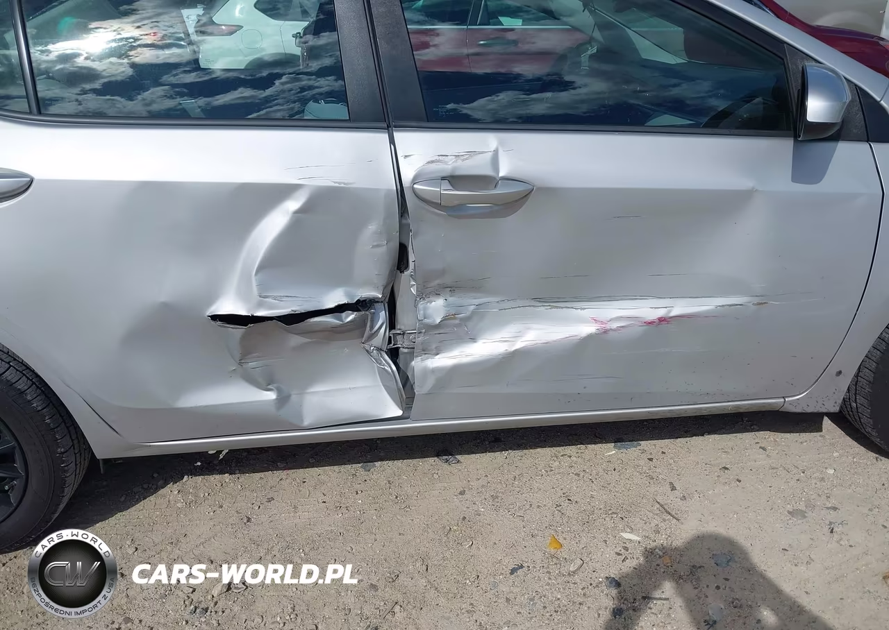 2015 Toyota Corolla Le VIN:2T1BURHE0FC444897 - 6