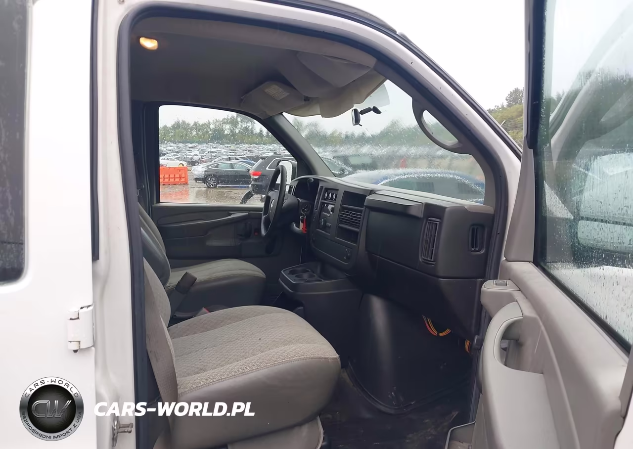 2008 Chevrolet Express Cargo Van Work Van VIN:1GCGG29C281136008 - 5