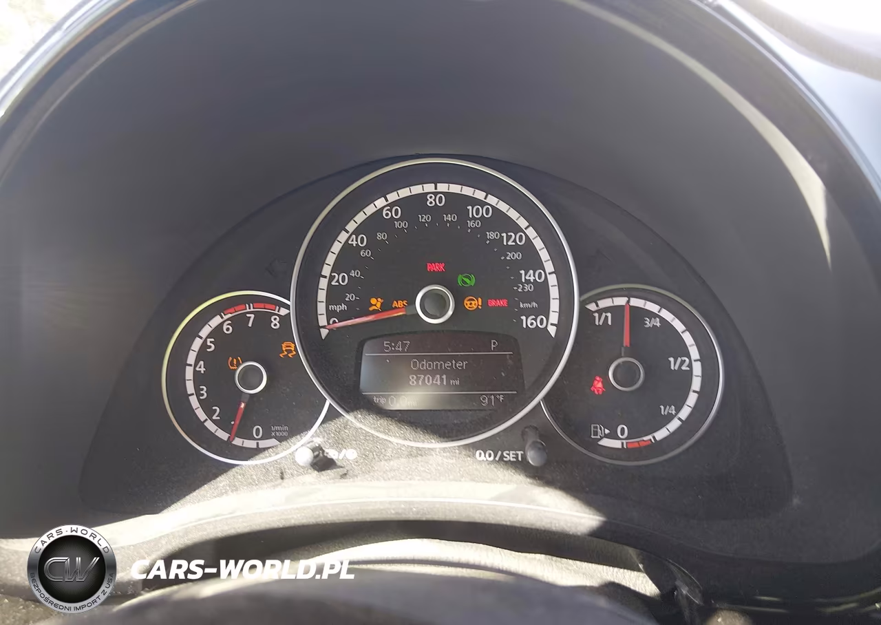 2015 Volkswagen Beetle 1.8T Classic VIN:3VWF17AT1FM651780 - 7