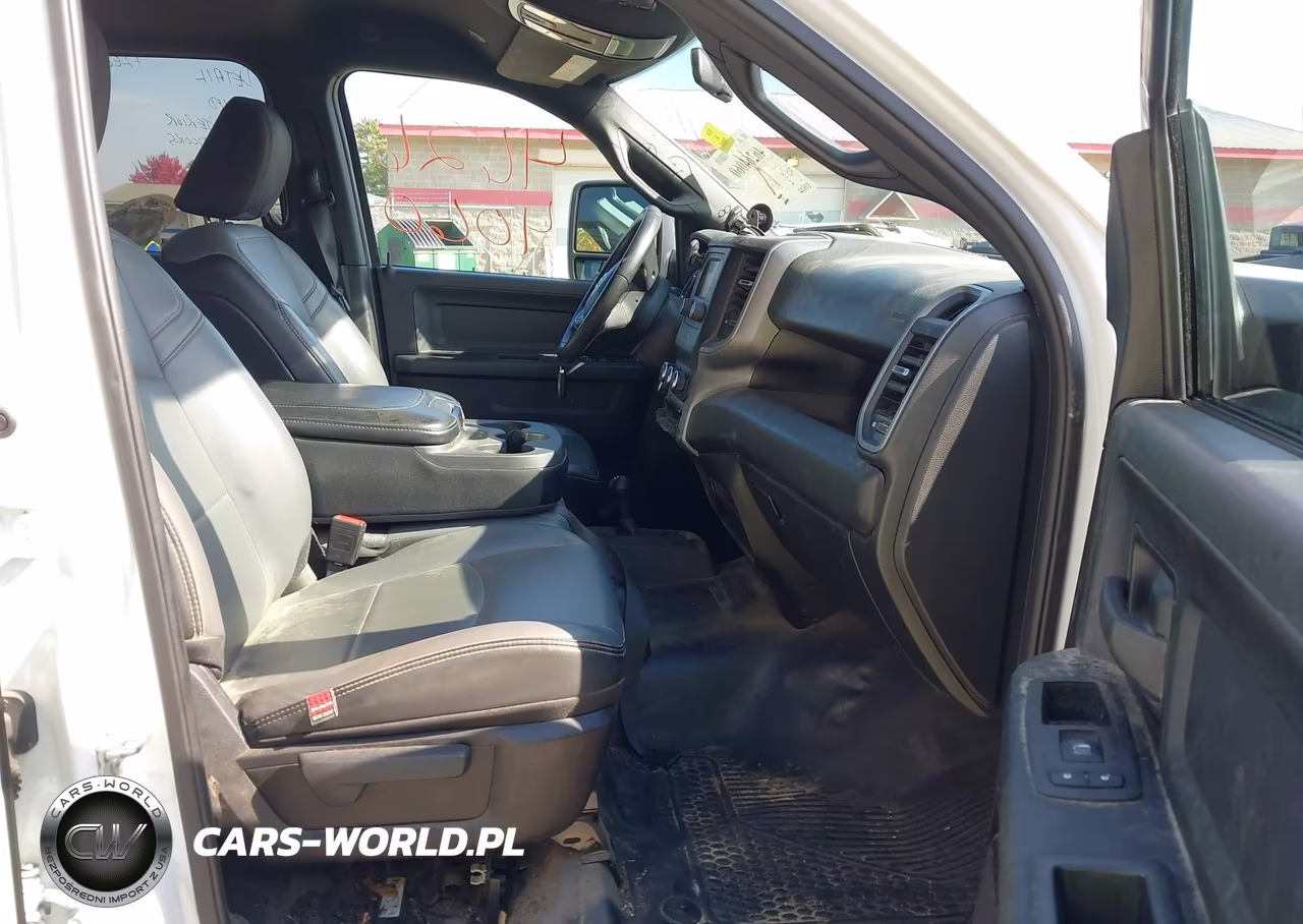 2024 Ram 2500 Tradesman 4X4 6'4 Box VIN:3C6UR5CJ3RG226168 - 5
