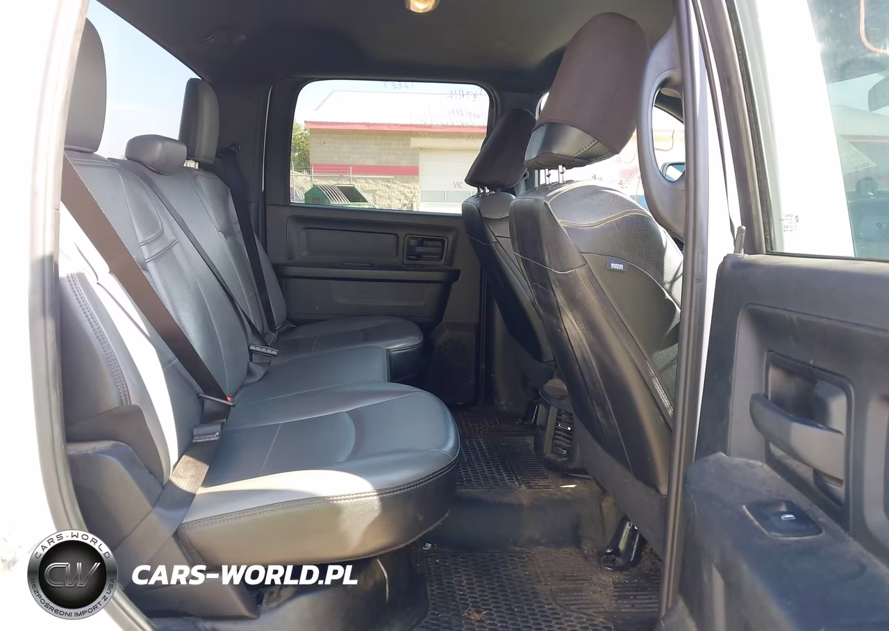 2024 Ram 2500 Tradesman 4X4 6'4 Box VIN:3C6UR5CJ3RG226168 - 8