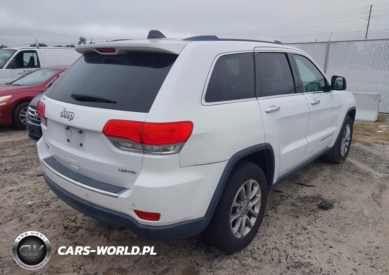2015 Jeep Grand Cherokee Limited VIN:1C4RJEBGXFC744384 - 4