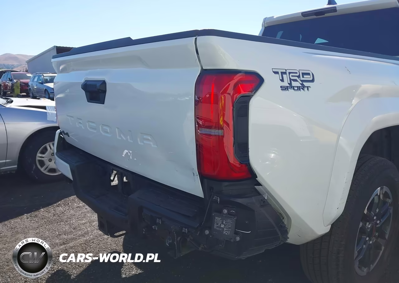 2025 Toyota Tacoma Trd Sport VIN:3TMLB5JN7SM128525 - 17