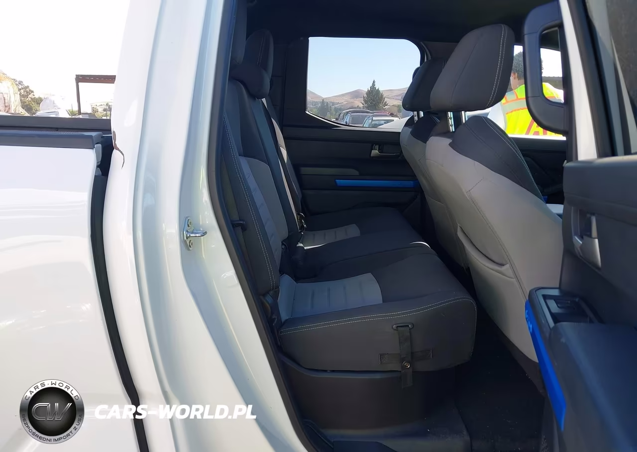 2025 Toyota Tacoma Trd Sport VIN:3TMLB5JN7SM128525 - 8