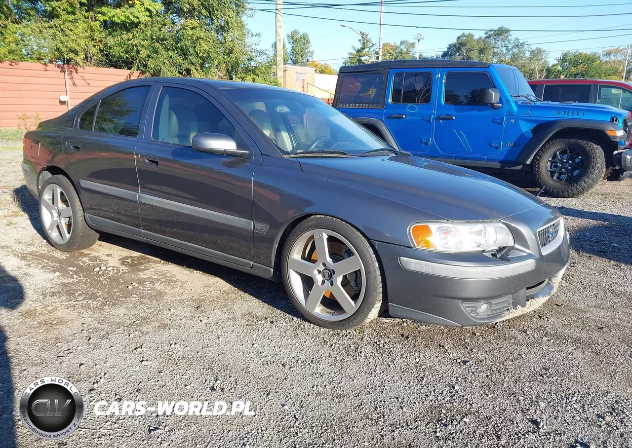 2004 Volvo S60 R