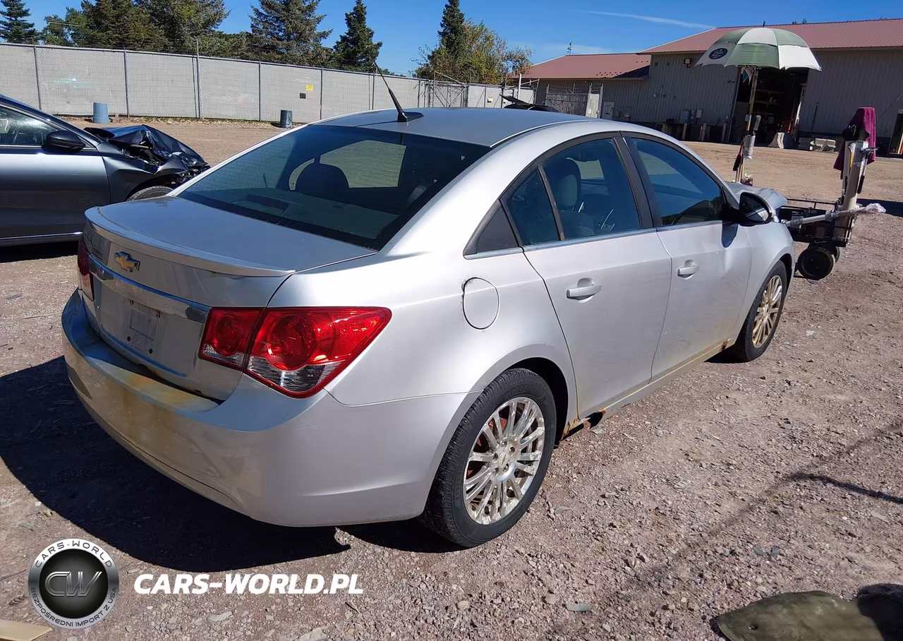 2011 Chevrolet Cruze Eco VIN:1G1PK5S97B7200717 - 4