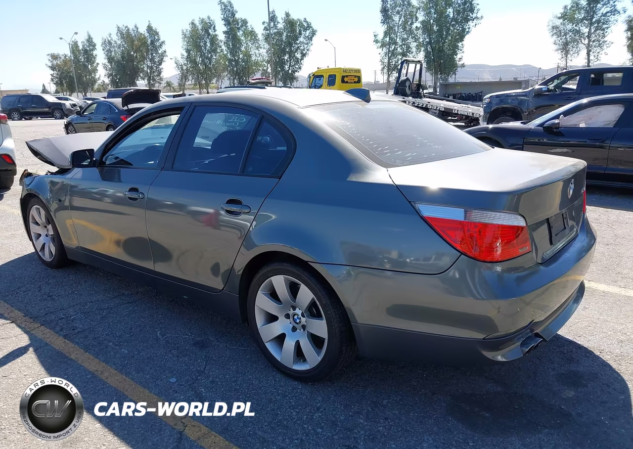 2007 BMW 530I VIN:WBANE735X7CM44970 - 3