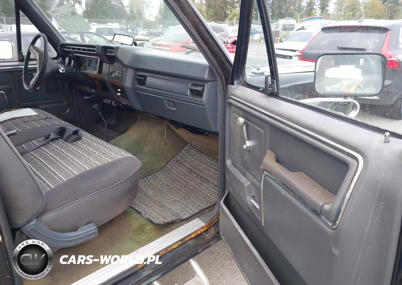 1984 Ford F250 VIN:1FTHF26L8EPB38611 - 5