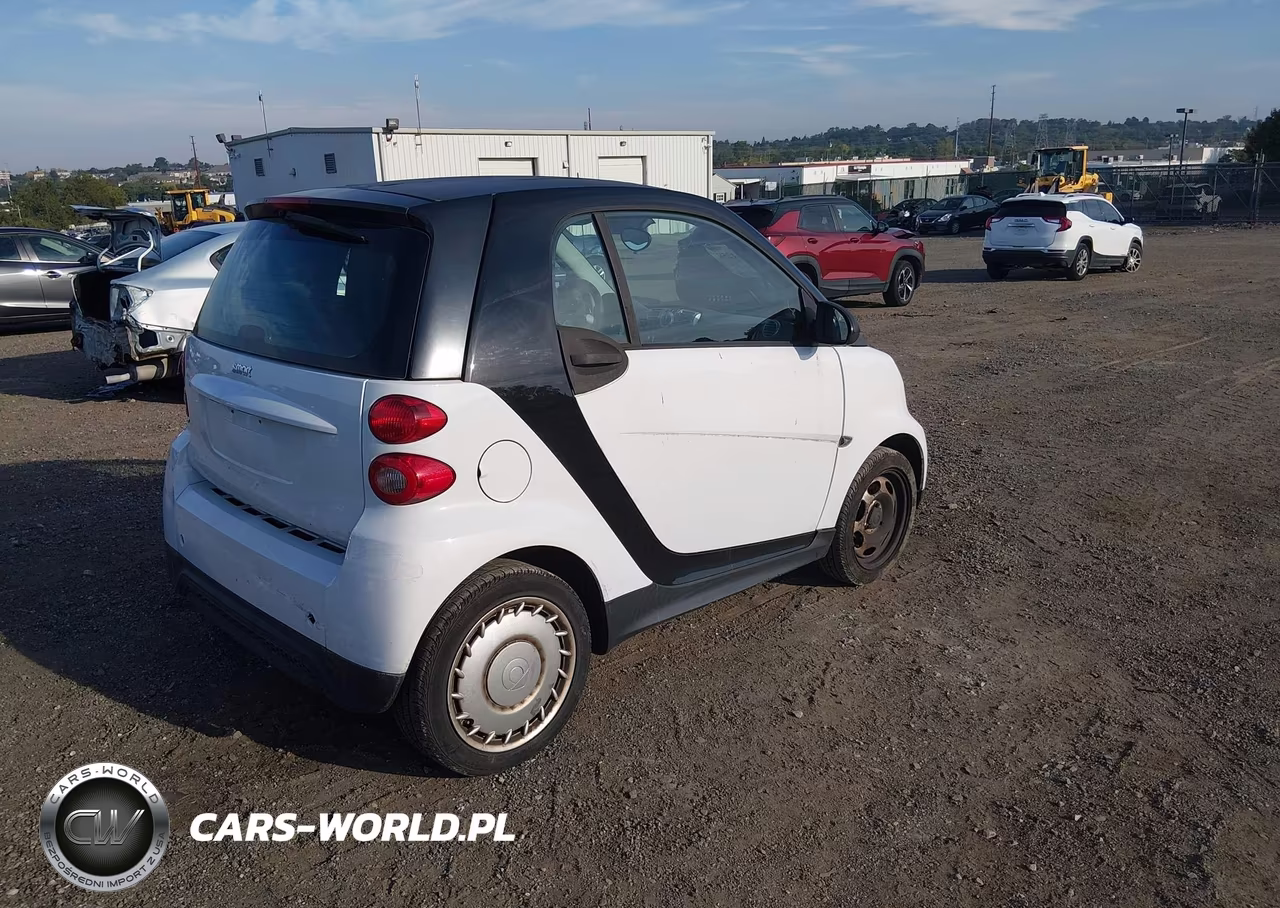 2015 Smart Fortwo Pure VIN:WMEEJ3BA5FK798617 - 4
