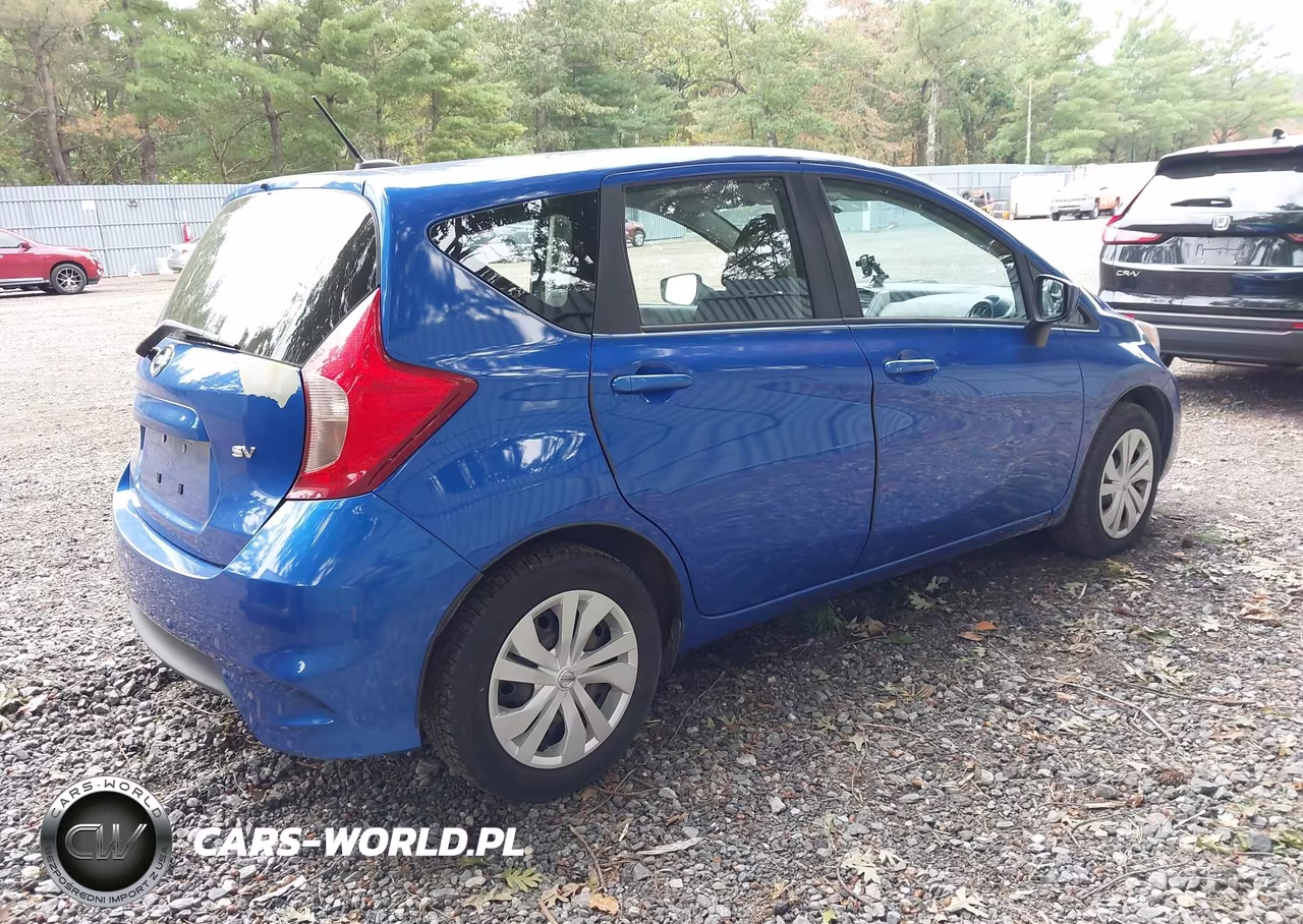2017 Nissan Versa Note Sv VIN:3N1CE2CPXHL369579 - 4