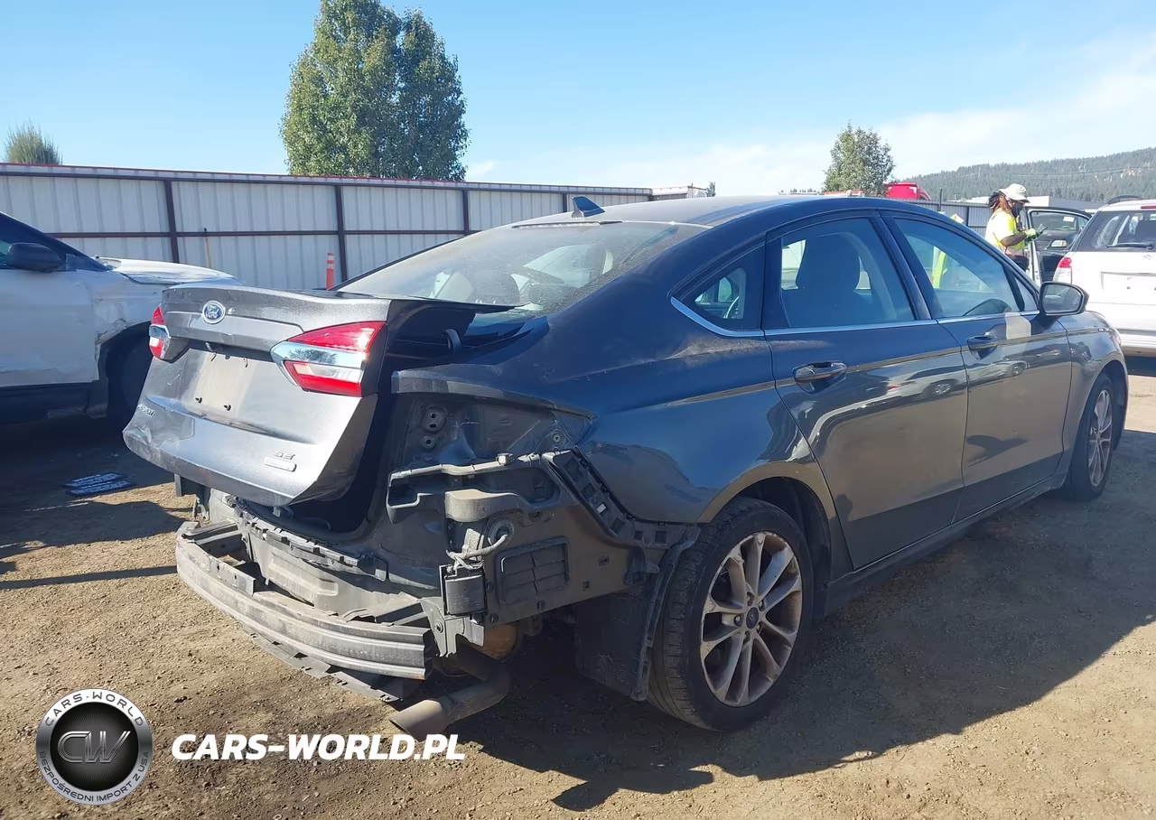 2019 Ford Fusion Se VIN:3FA6P0HD6KR179537 - 4