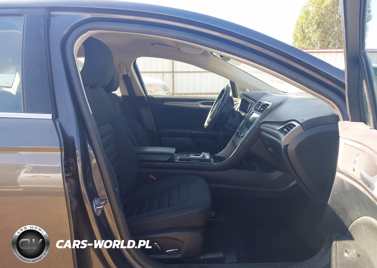 2019 Ford Fusion Se VIN:3FA6P0HD6KR179537 - 5