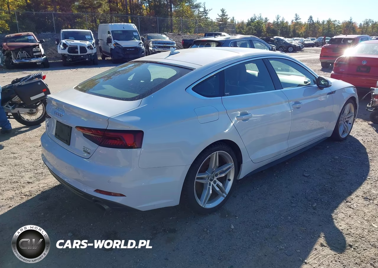 2018 Audi A5 2.0T Premium VIN:WAUENCF59JA131044 - 4