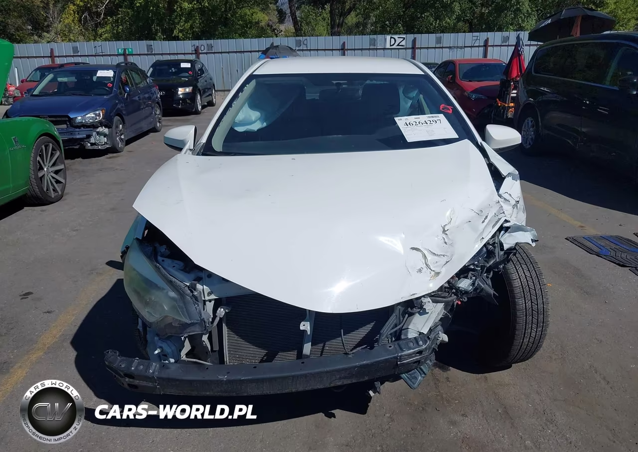 2015 Toyota Corolla Le VIN:5YFBURHE0FP316725 - 13