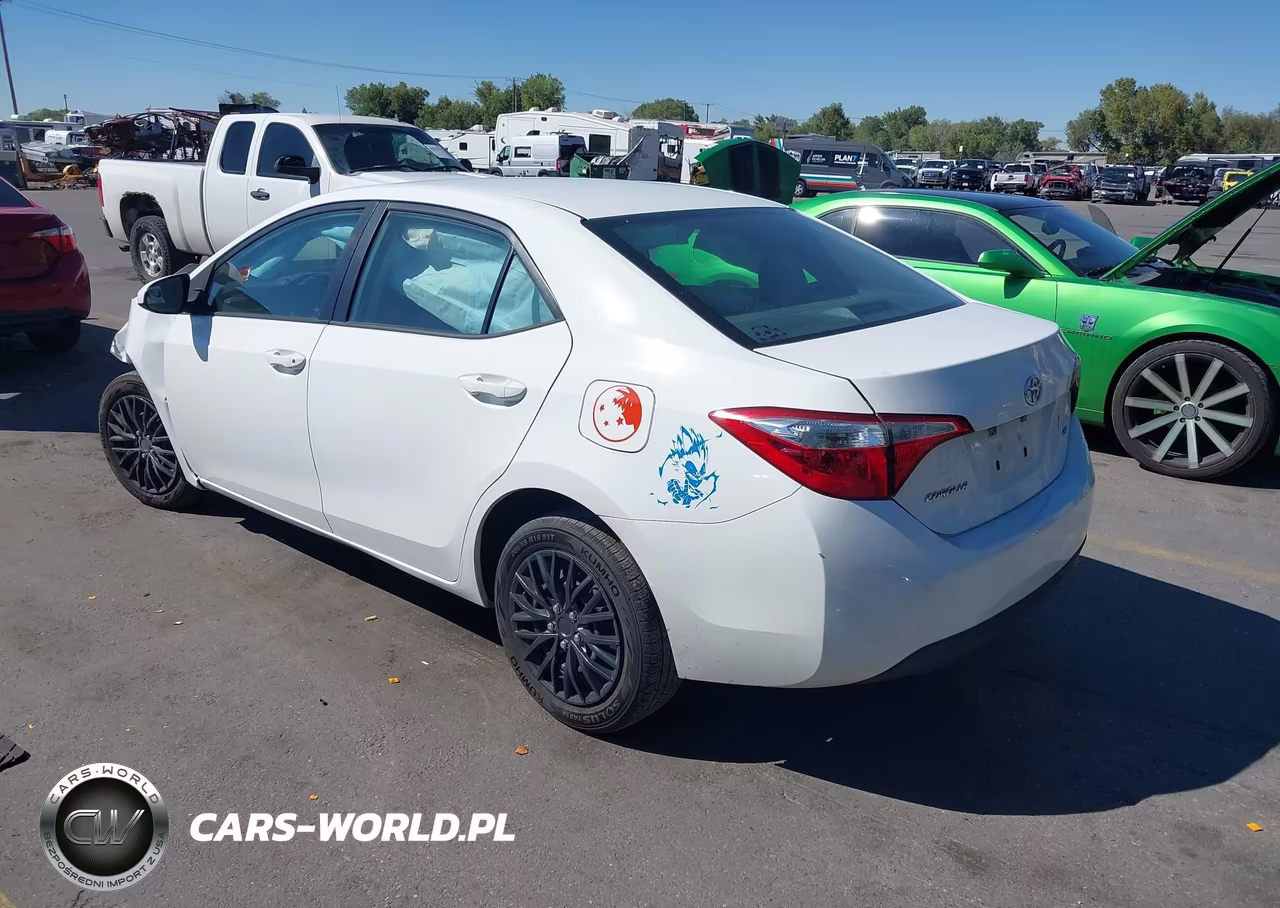 2015 Toyota Corolla Le VIN:5YFBURHE0FP316725 - 3