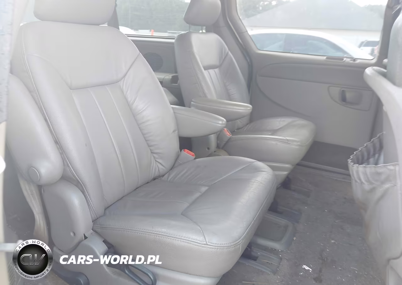 2001 Chrysler Town & Country Lxi VIN:2C8GP54L31R326389 - 8