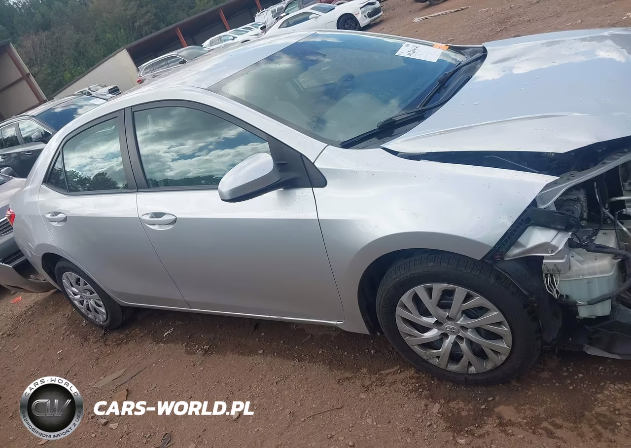 2019 Toyota Corolla Le VIN:5YFBURHE2KP943078 - 13