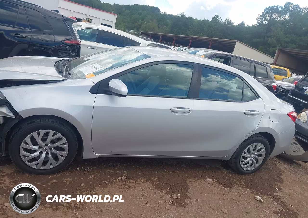 2019 Toyota Corolla Le VIN:5YFBURHE2KP943078 - 14