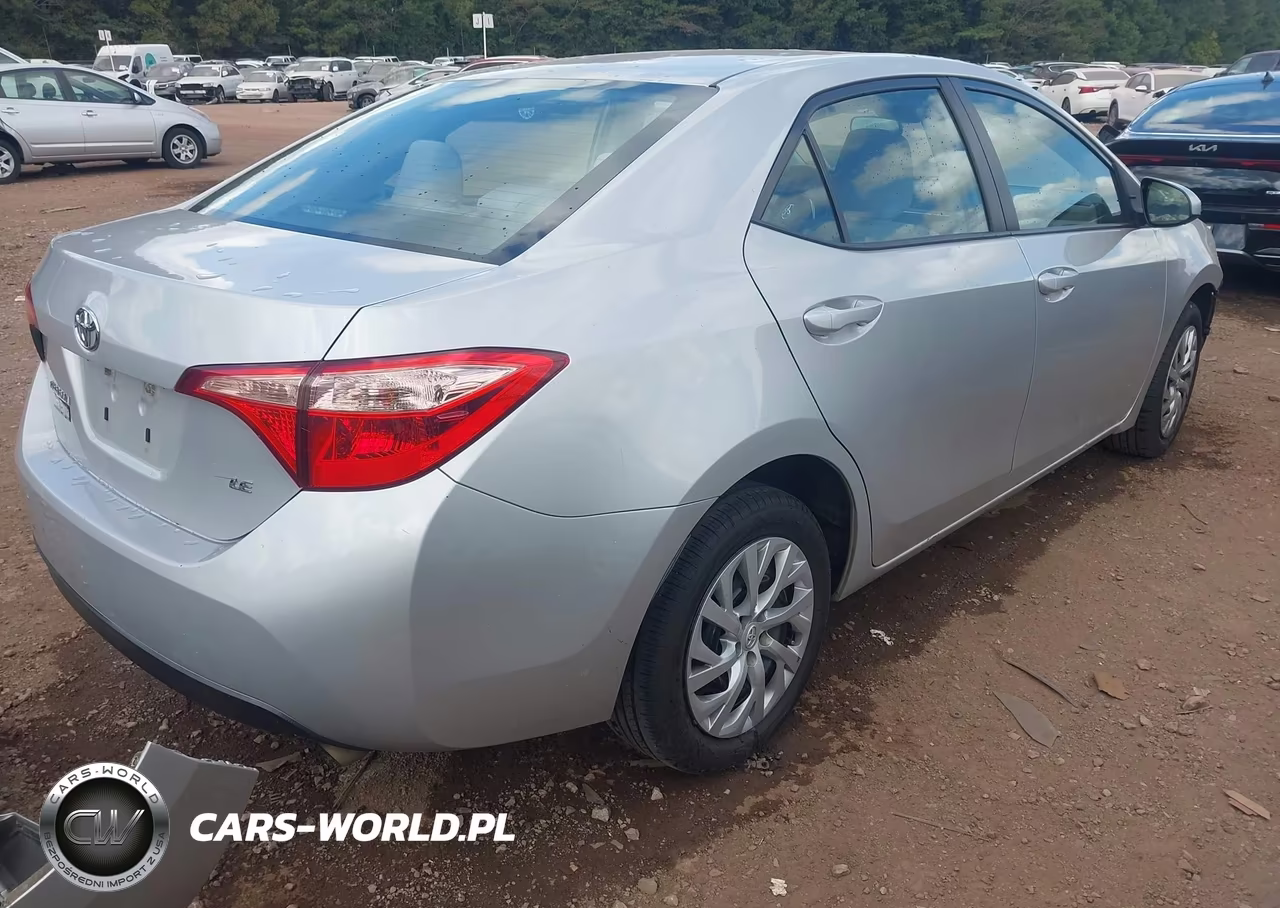 2019 Toyota Corolla Le VIN:5YFBURHE2KP943078 - 4