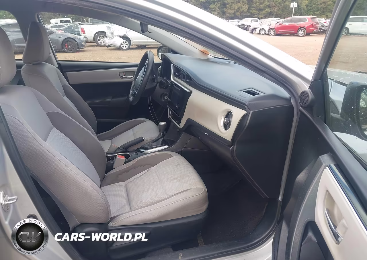 2019 Toyota Corolla Le VIN:5YFBURHE2KP943078 - 5