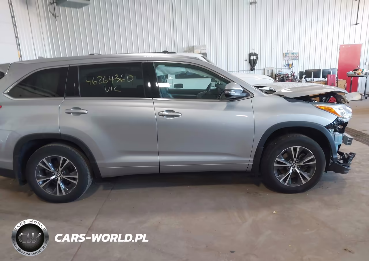 2016 Toyota Highlander Xle V6 VIN:5TDJKRFH4GS325144 - 13