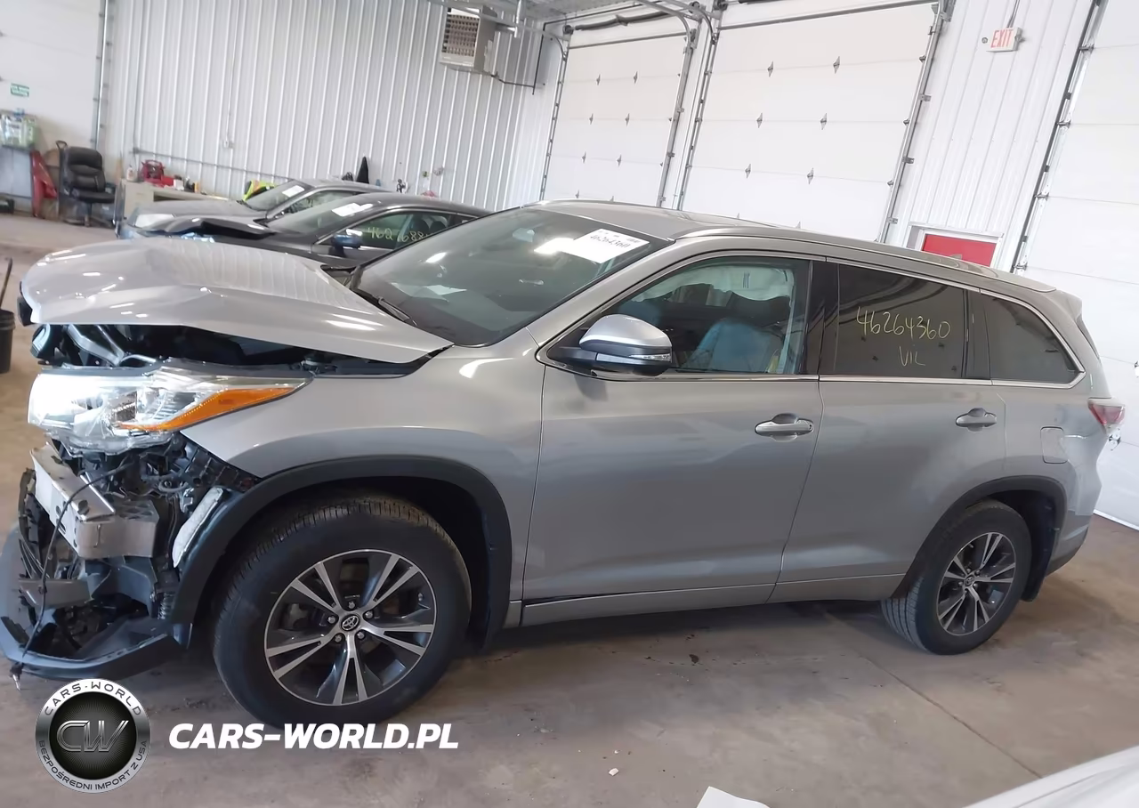 2016 Toyota Highlander Xle V6 VIN:5TDJKRFH4GS325144 - 14