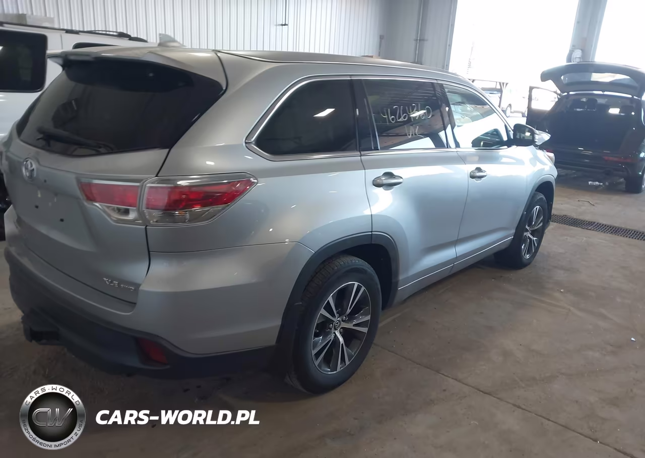 2016 Toyota Highlander Xle V6 VIN:5TDJKRFH4GS325144 - 4