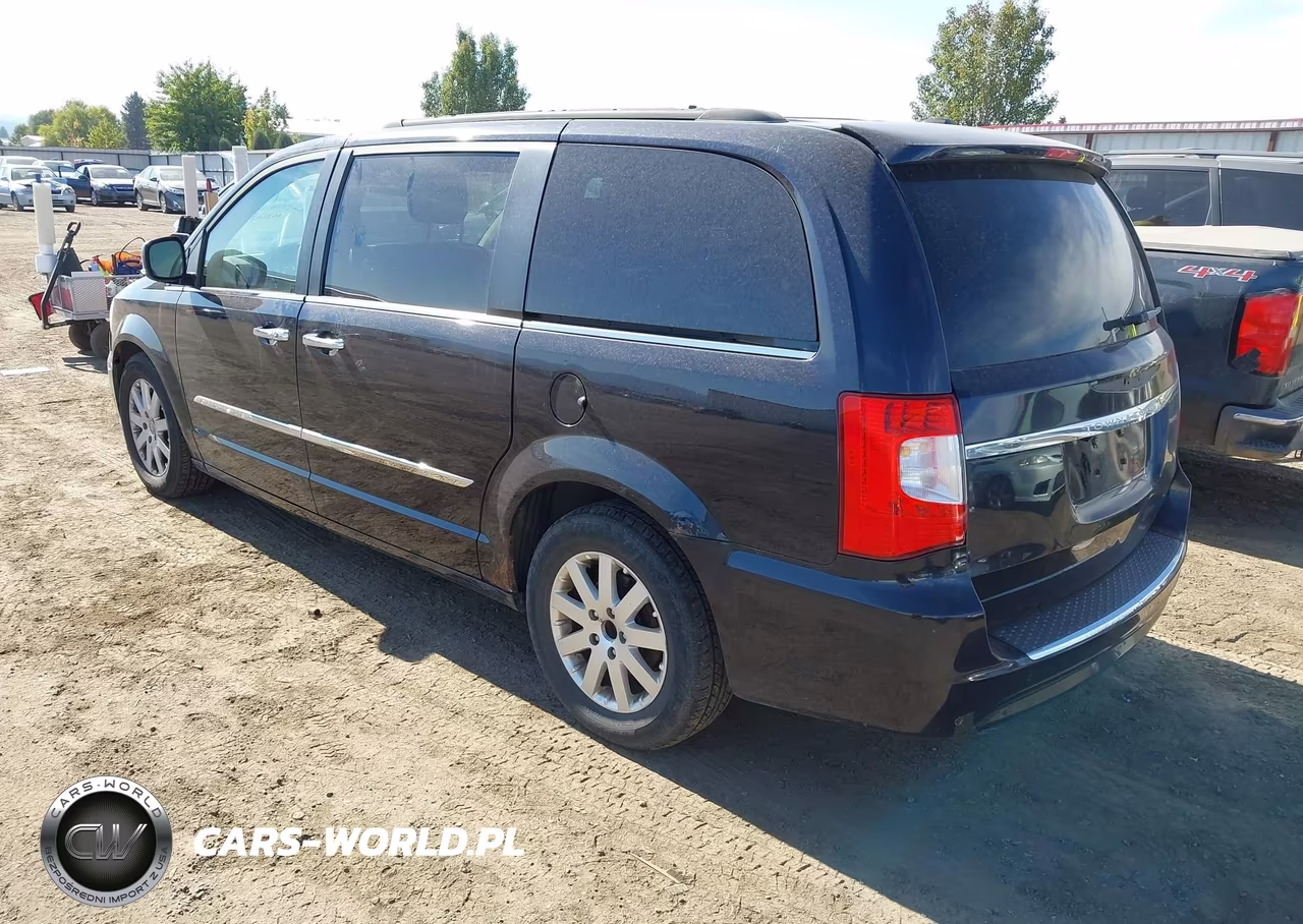 2011 Chrysler Town & Country Touring-L VIN:2A4RR8DG7BR609138 - 3