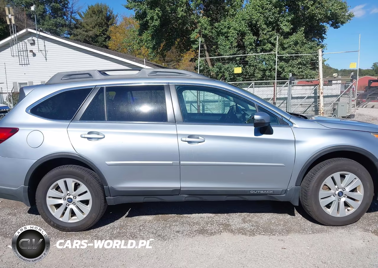 2015 Subaru Outback 2.5I Premium VIN:4S4BSBHC9F3339226 - 13