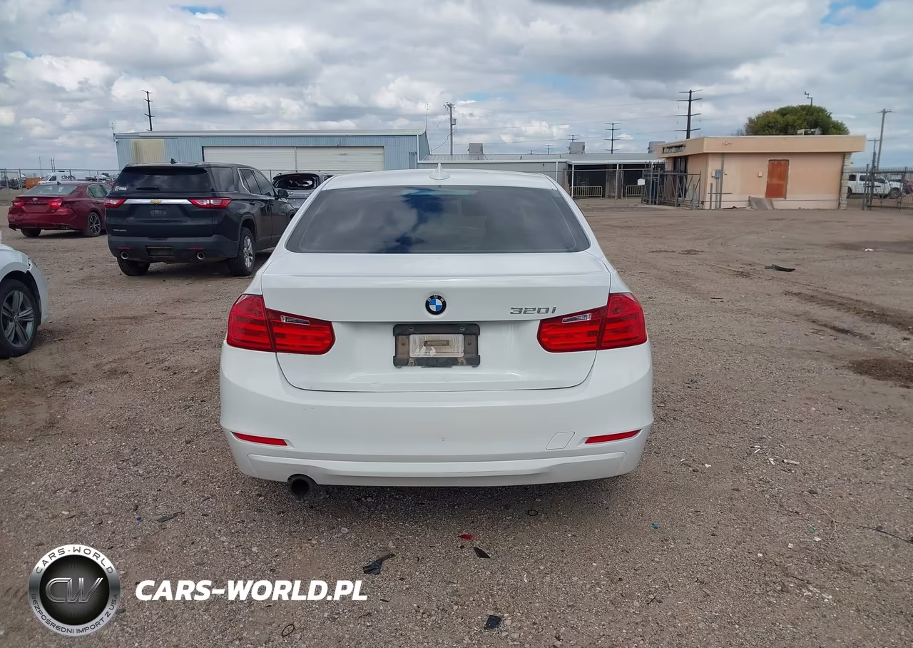 2015 BMW 320I VIN:WBA3B1C59FK137551 - 17