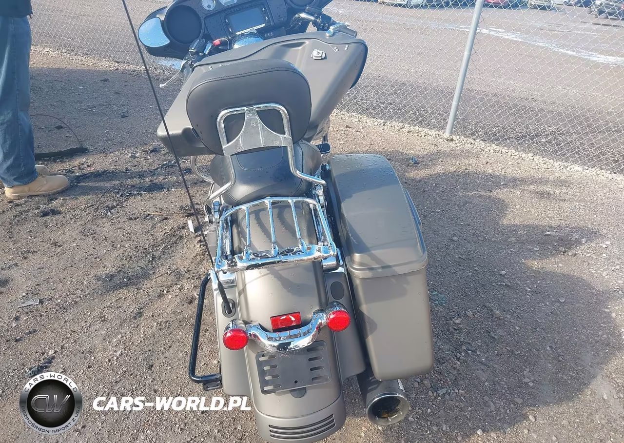 2018 Harley-Davidson Flhx Street Glide VIN:1HD1KBC11JB665282 - 6