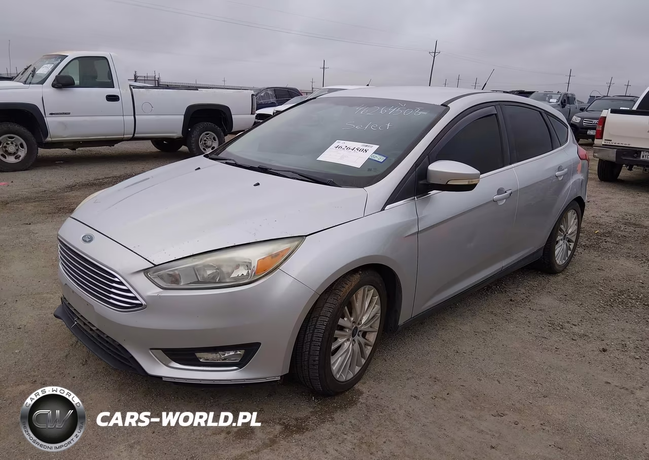 2015 Ford Focus Titanium VIN:1FADP3N23FL278199 - 2