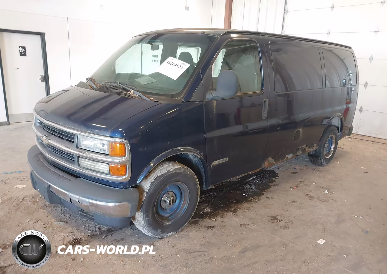 2002 Chevrolet Express VIN:1GCFG15R821136974 - 2