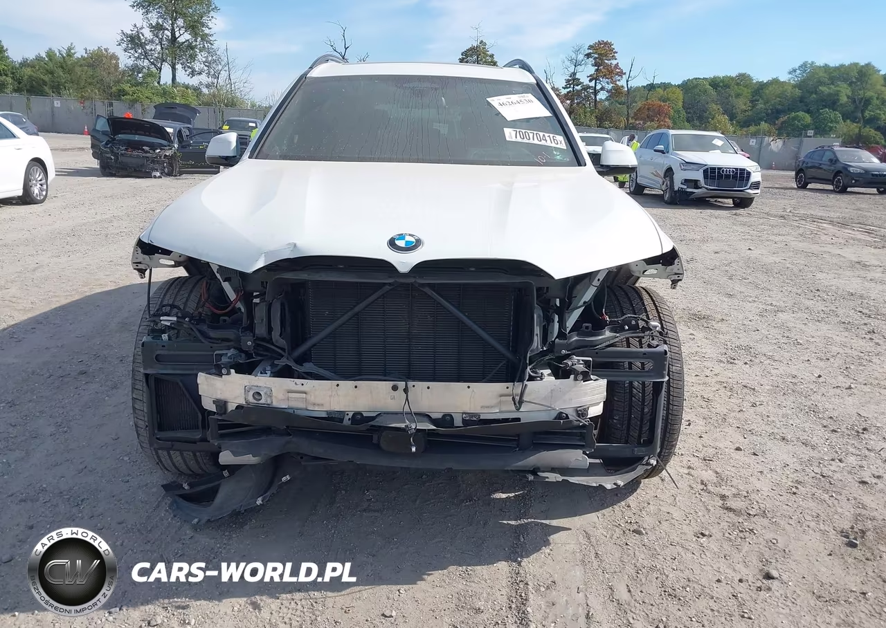 2020 BMW X7 xDrive40I VIN:5UXCW2C04L9C18026 - 13
