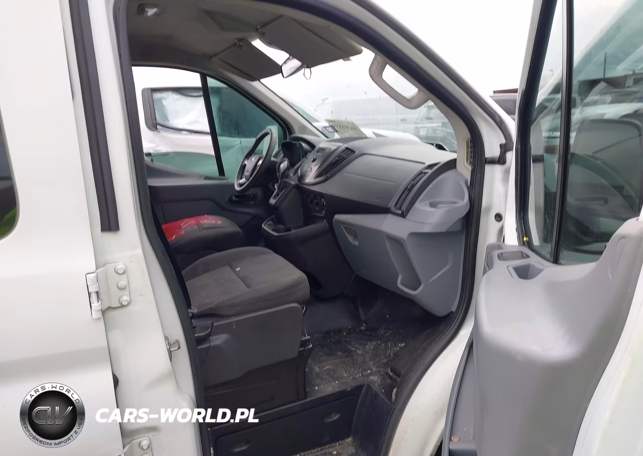 2018 Ford Transit-250 VIN:1FTYR1ZM8JKB17352 - 5