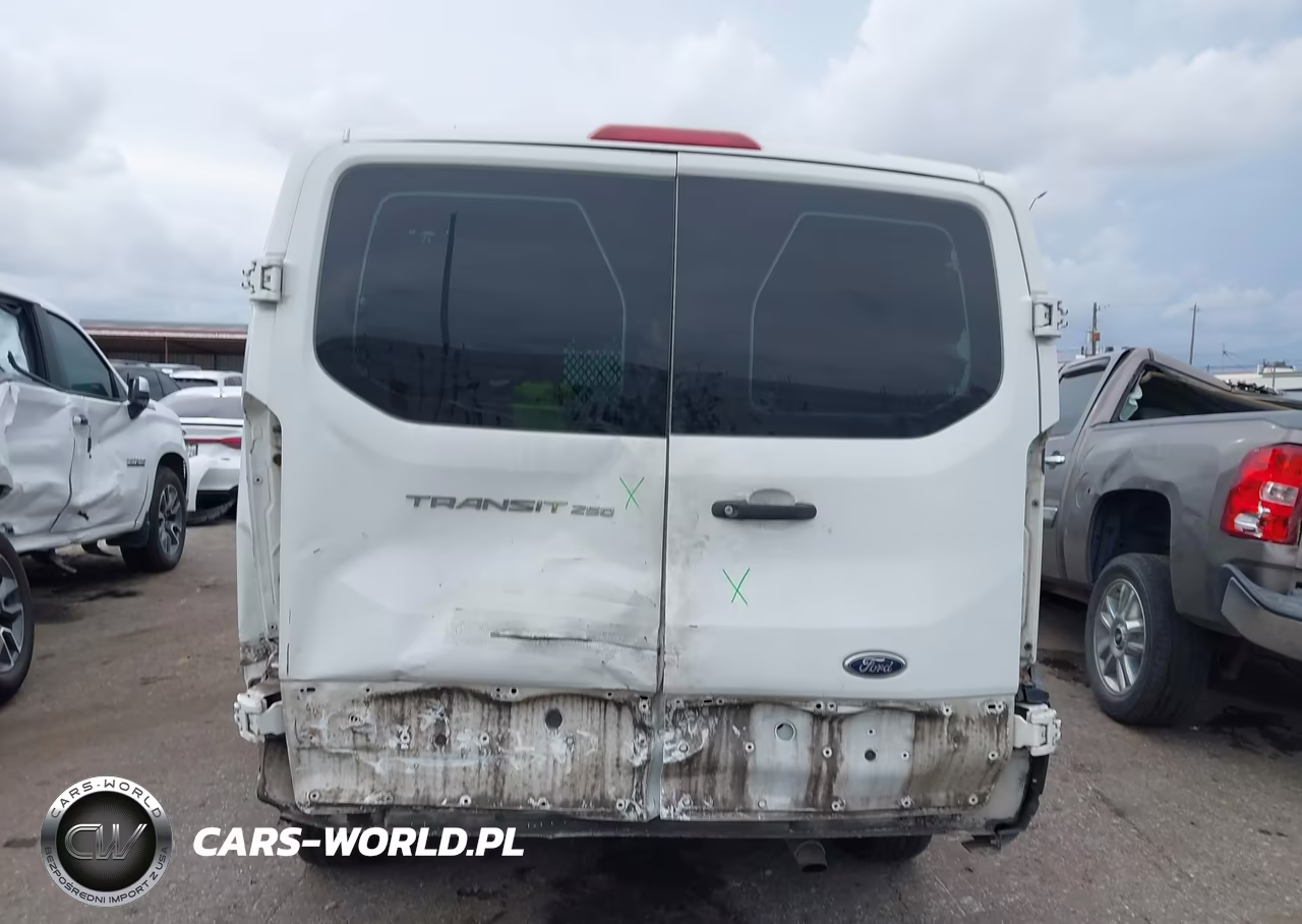 2018 Ford Transit-250 VIN:1FTYR1ZM8JKB17352 - 6
