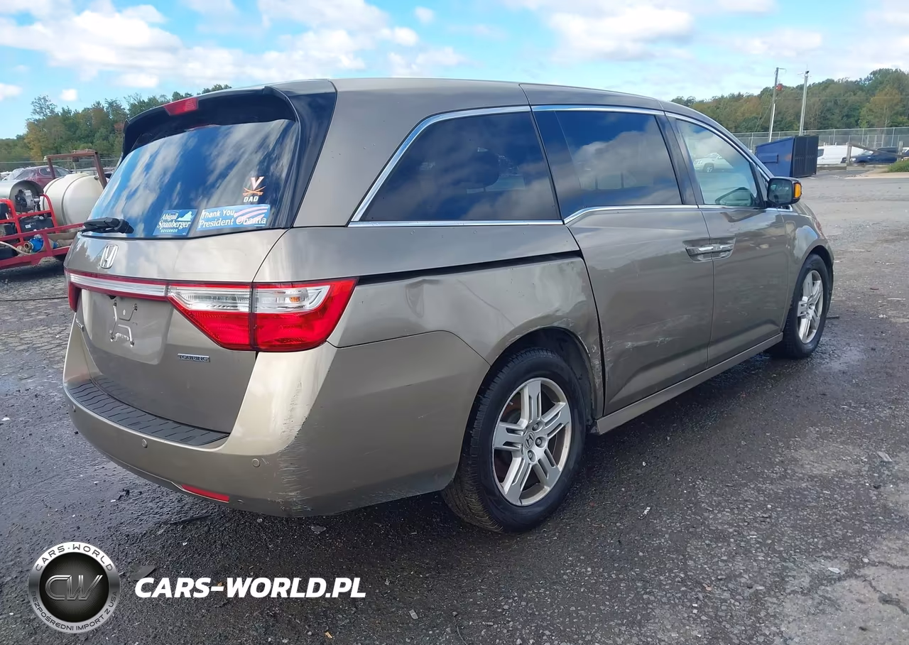 2012 Honda Odyssey Touring-Touring Elite VIN:5FNRL5H93CB043638 - 4