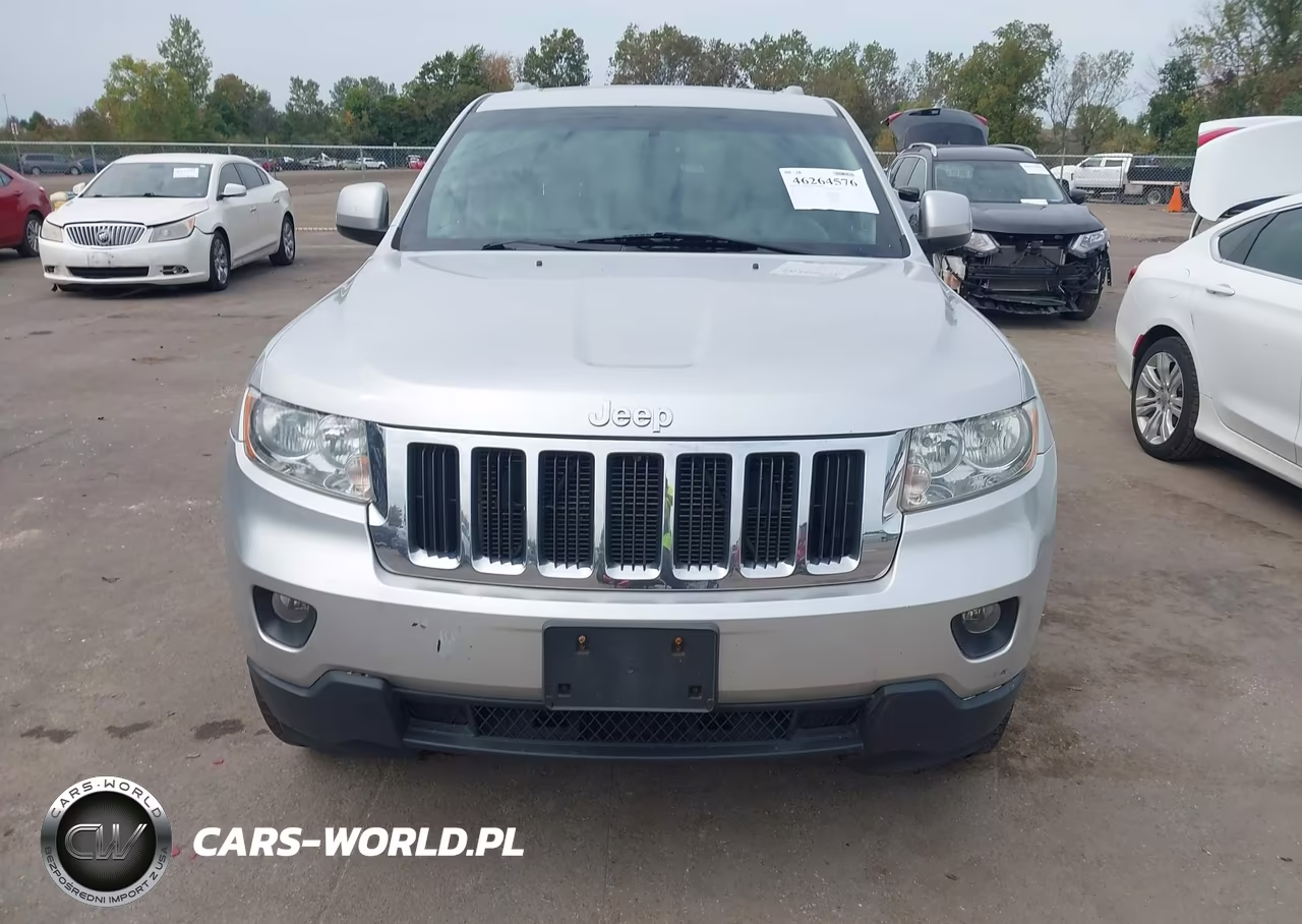 2011 Jeep Grand Cherokee Laredo VIN:1J4RR4GG7BC646039 - 12