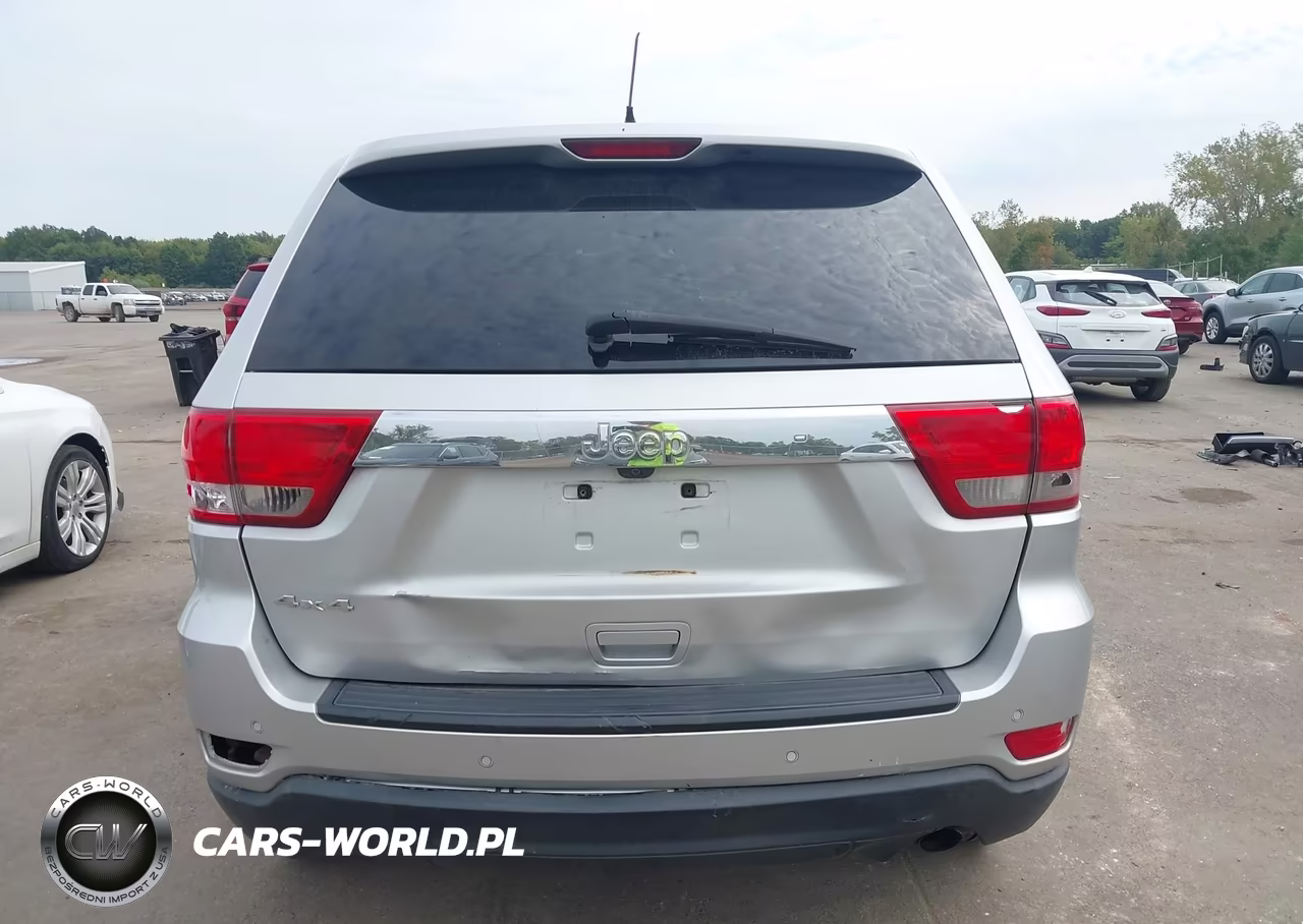 2011 Jeep Grand Cherokee Laredo VIN:1J4RR4GG7BC646039 - 16