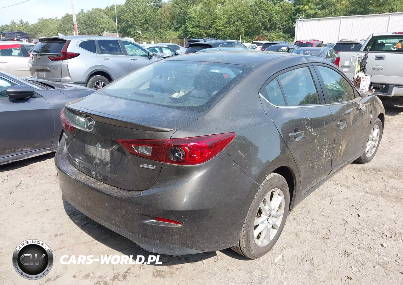 2014 Mazda Mazda3 I Touring VIN:JM1BM1V75E1181753 - 4