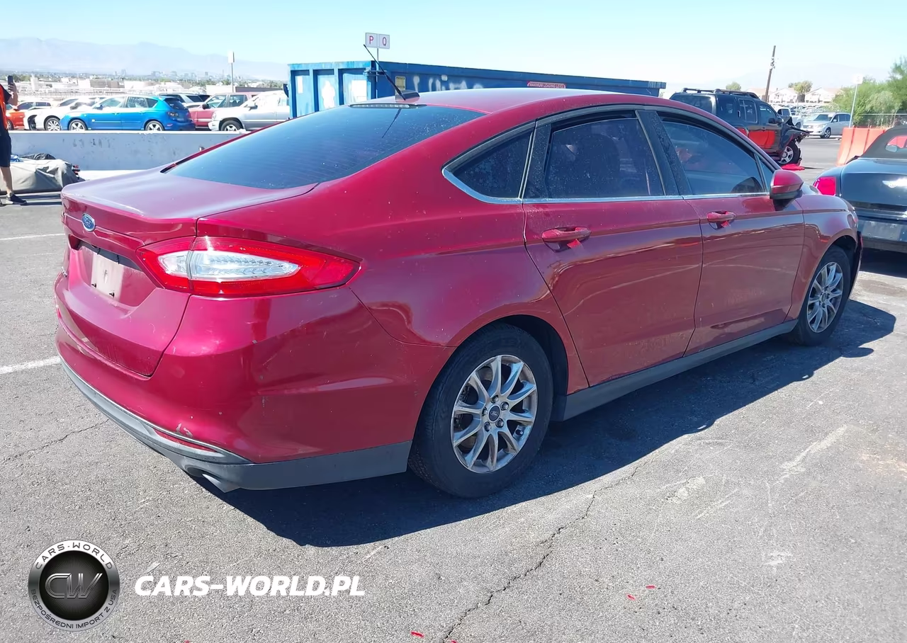 2015 Ford Fusion S VIN:3FA6P0G78FR226150 - 4