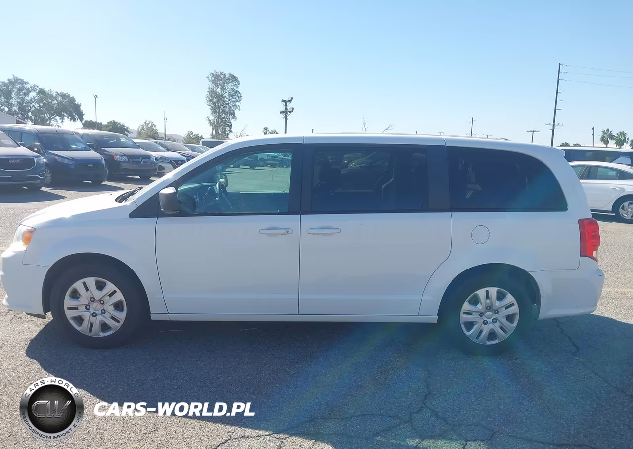 2018 Dodge Grand Caravan Se VIN:2C4RDGBG2JR313010 - 16