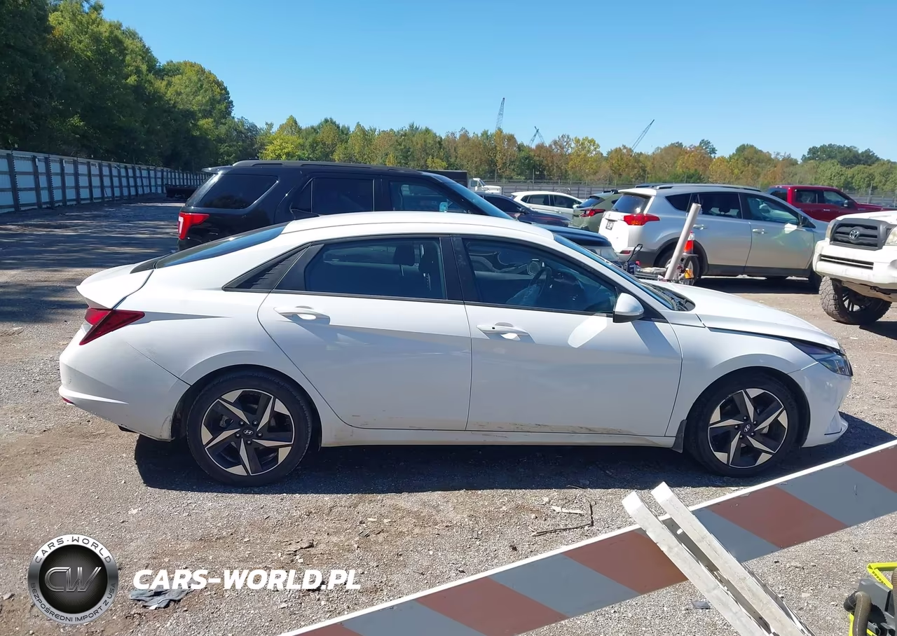 2023 Hyundai Elantra Sel VIN:5NPLS4AG8PH115890 - 13