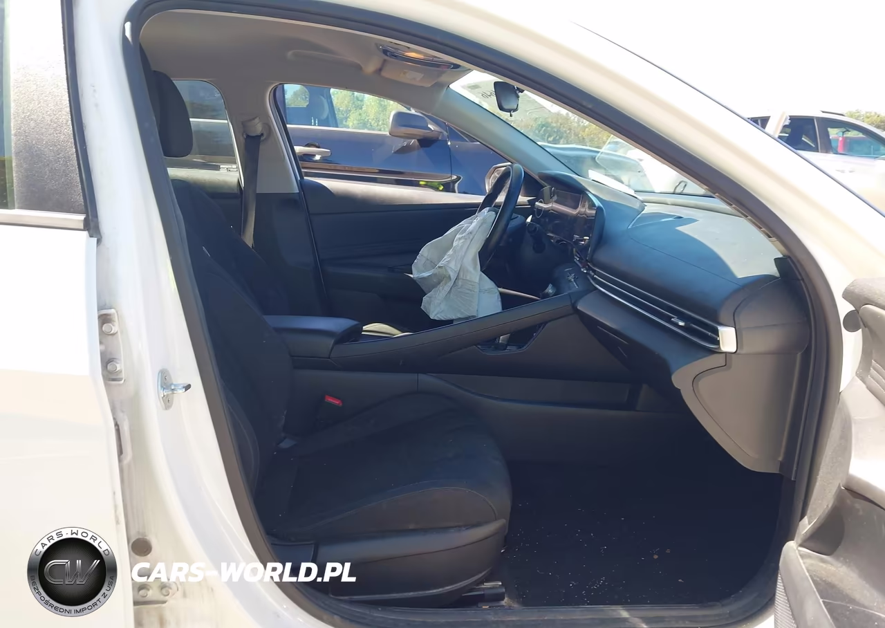 2023 Hyundai Elantra Sel VIN:5NPLS4AG8PH115890 - 5