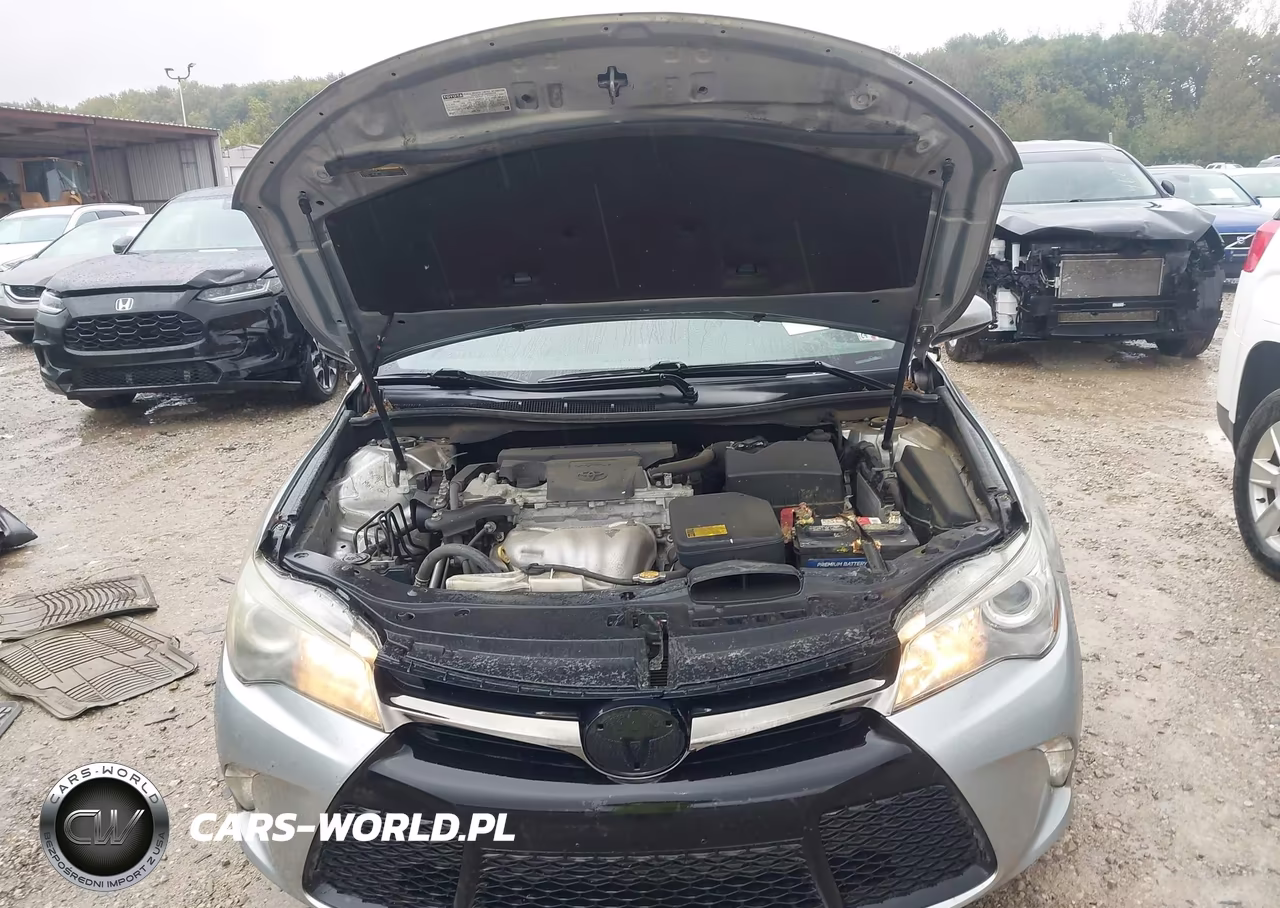 2015 Toyota Camry Se VIN:4T1BF1FKXFU494824 - 10